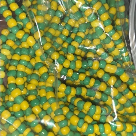 Elekes Yellow and Green Beaded Necklace - Picture 5 of 5